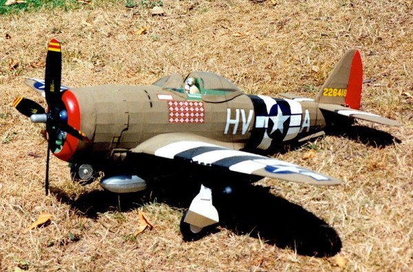 Guillow P47-D Thunderbolt 76cm 1/16