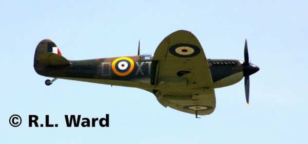 03986 Revell Spitfire Mk II 1:32