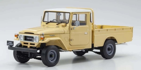 KS08958BE Kyosho 1:18 Toyota Land Cruiser 40 Pick Up 1980 Beige