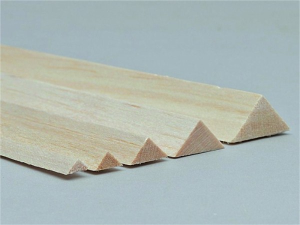 15161 Pichler Balsa-Dreikantleiste 10.0 x 10.0 x 1000mm (VE=10St.)