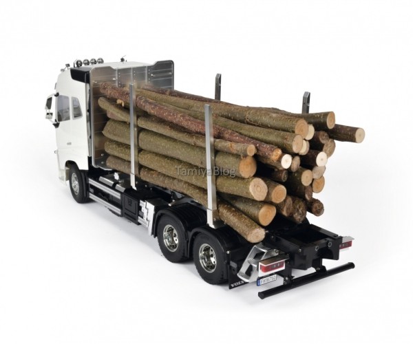 Tamiya Volvo FH16 Globetrotter 750 6x4 Holztransporter 1/14 Lastwagen Kit (Verpackung Defekt)